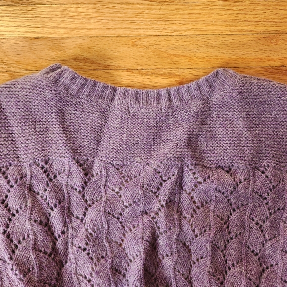 L.L. Bean lambswool sweater - Picture 6 of 6
